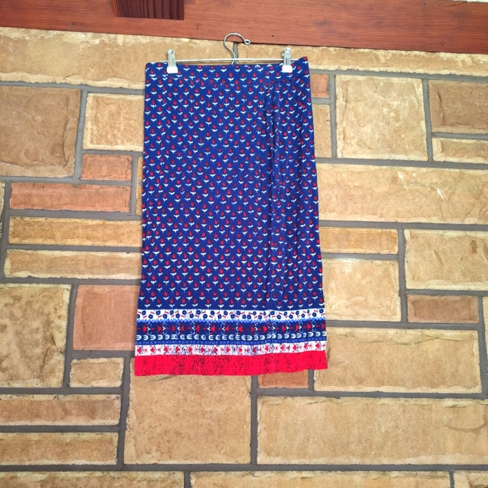 Liz Claiborne Soft Pencil Skirt Small
